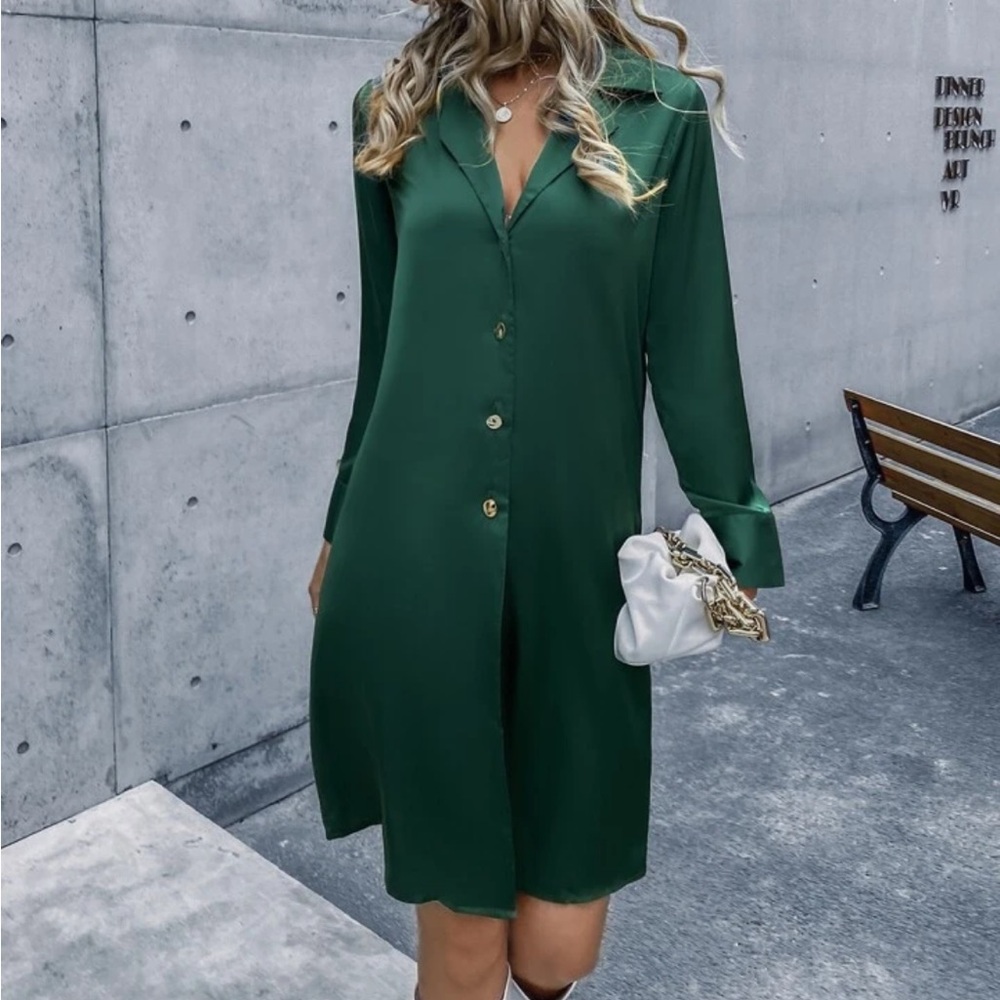 Zara Satin Long Sleeve Midi Dress w. Gold Buttons | Jade Green | Size: S | Womem